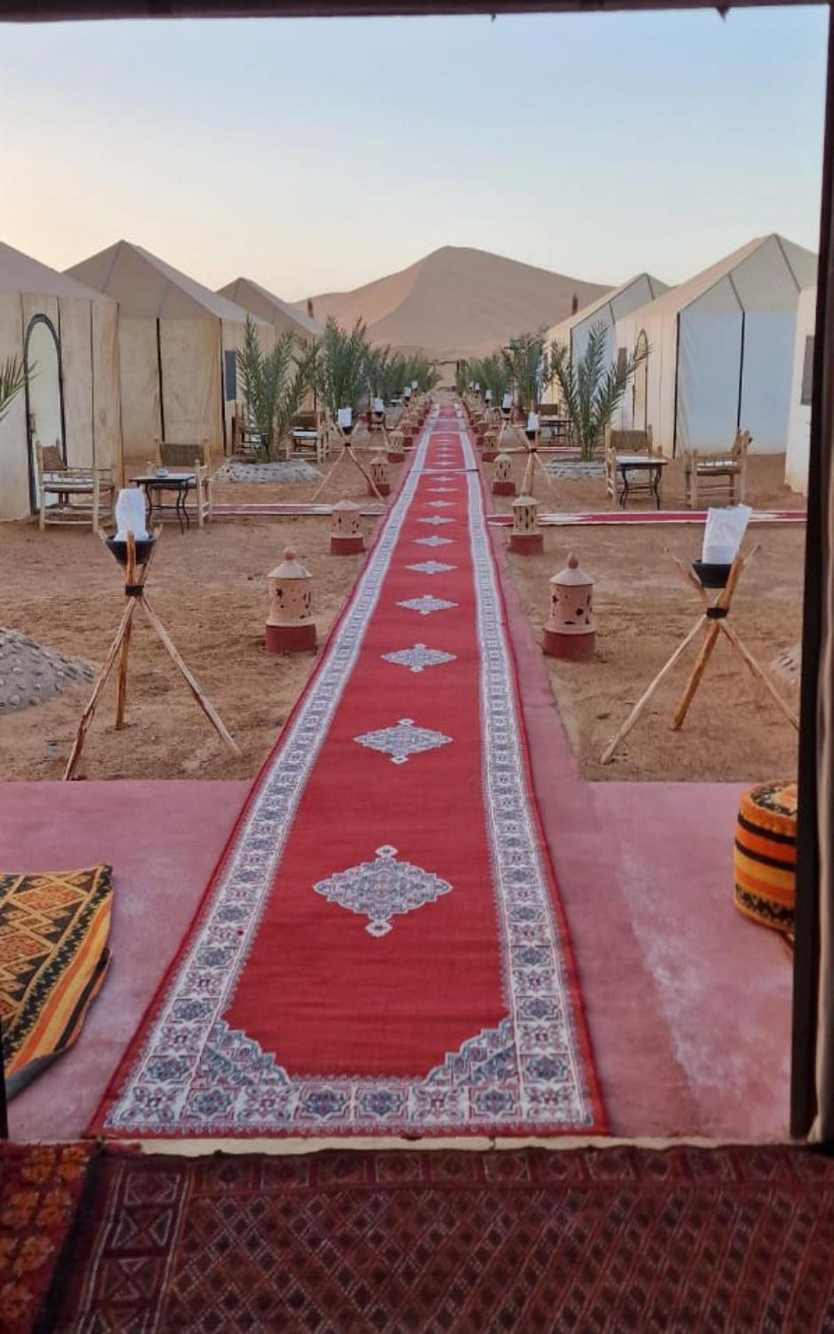 מלון מרזאוגה Sahara Tours Luxury Camp מראה חיצוני תמונה