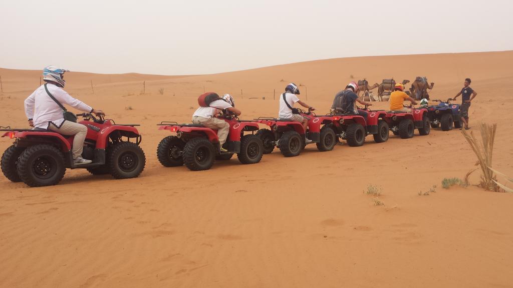 מלון מרזאוגה Sahara Tours Luxury Camp מראה חיצוני תמונה