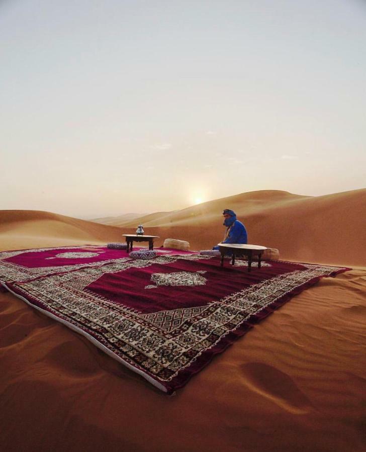 מלון מרזאוגה Sahara Tours Luxury Camp מראה חיצוני תמונה
